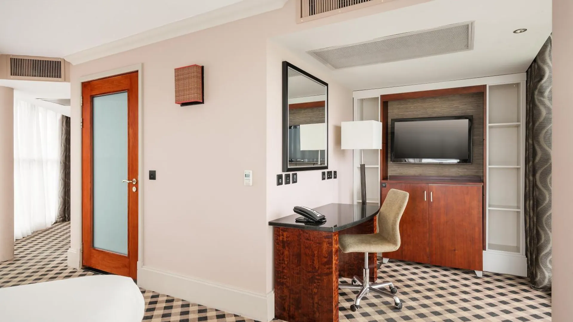 Doubletree By Hilton Hotel Newcastle International Airport Newcastle Upon Tyne