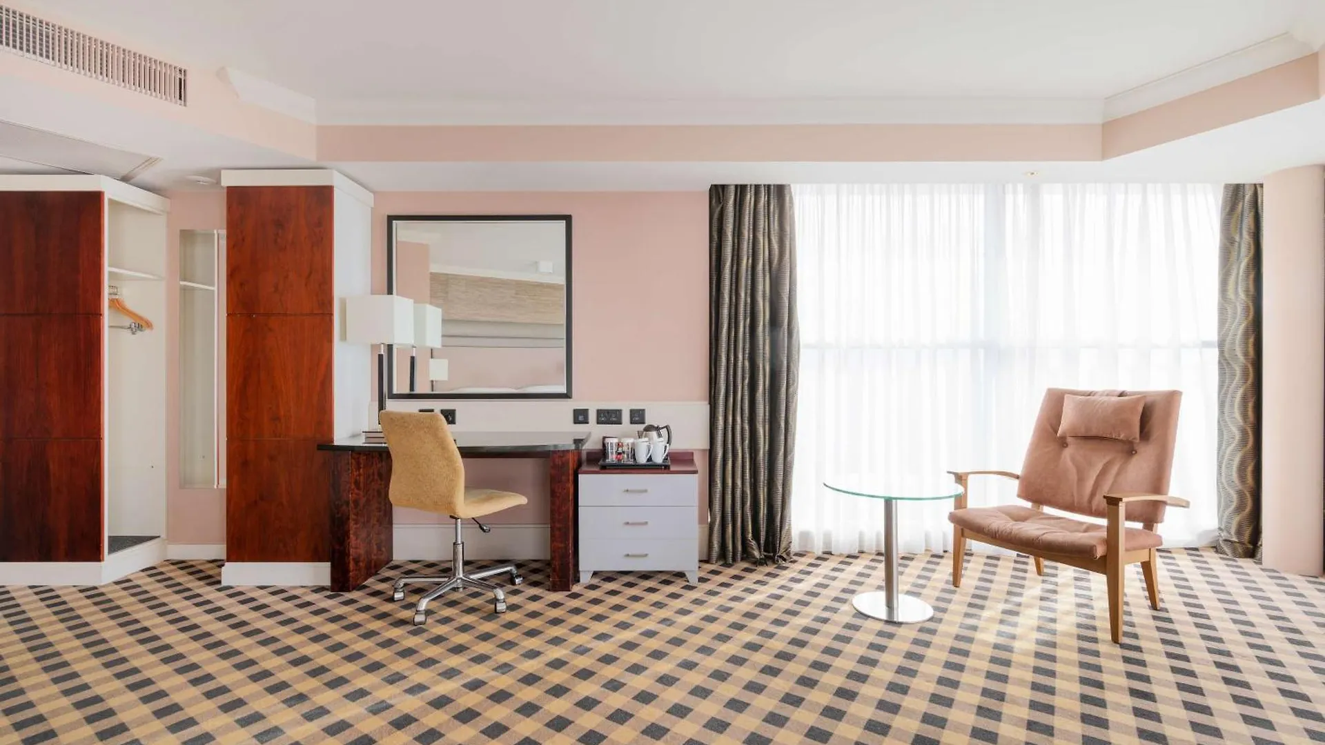 Doubletree By Hilton Hotel Newcastle International Airport 4*, Newcastle upon Tyne
